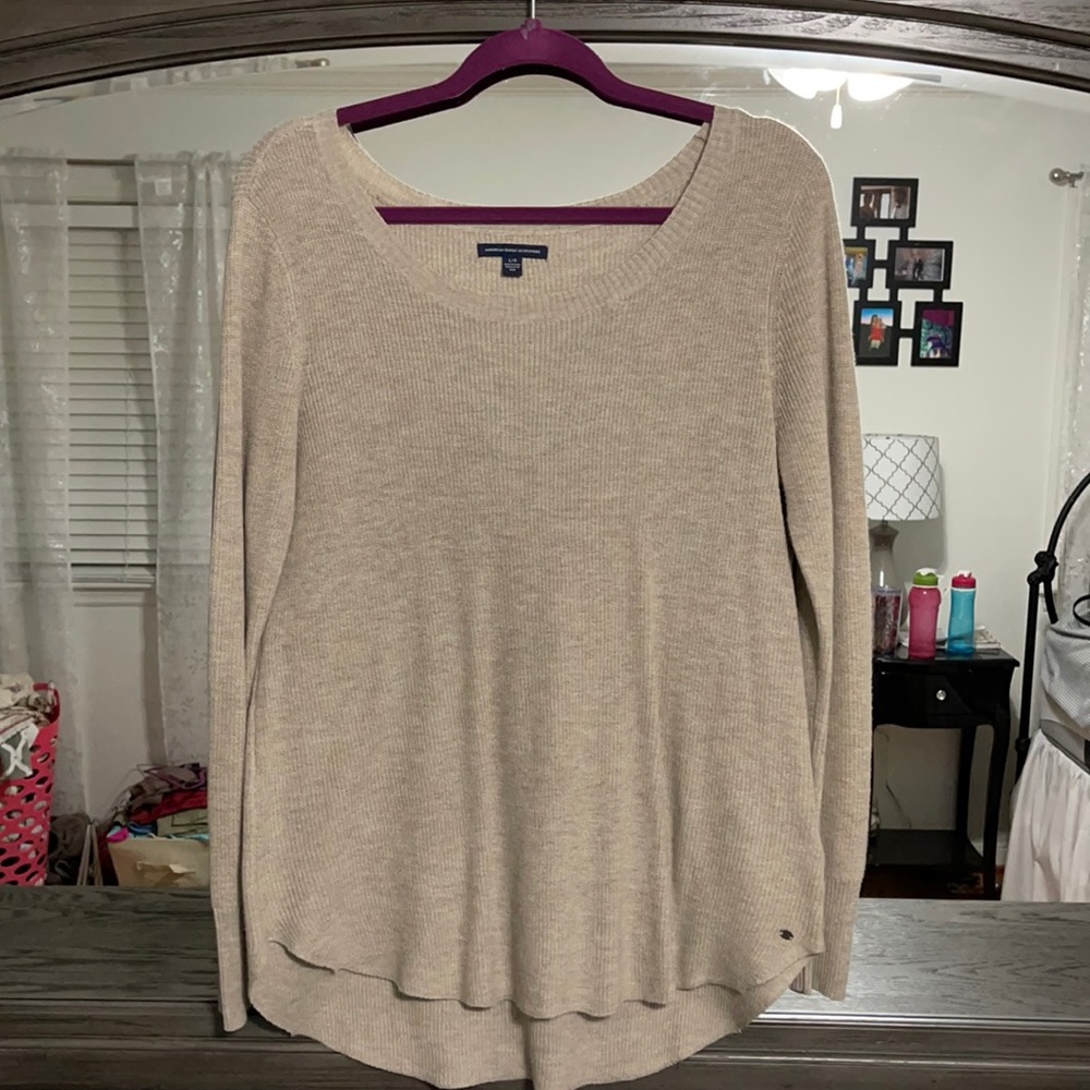 Thin sweater